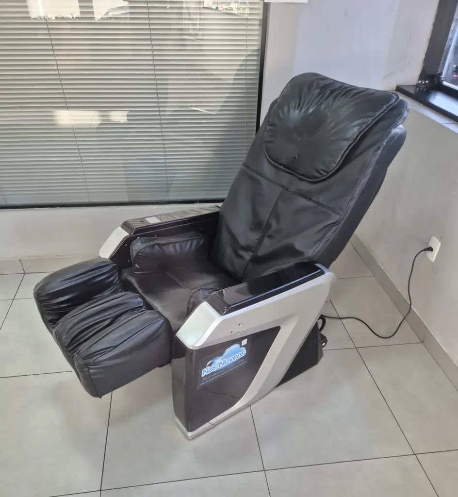 Manutenção Corretiva – Preventiva – Troca de Couro de Poltronas de Massagem